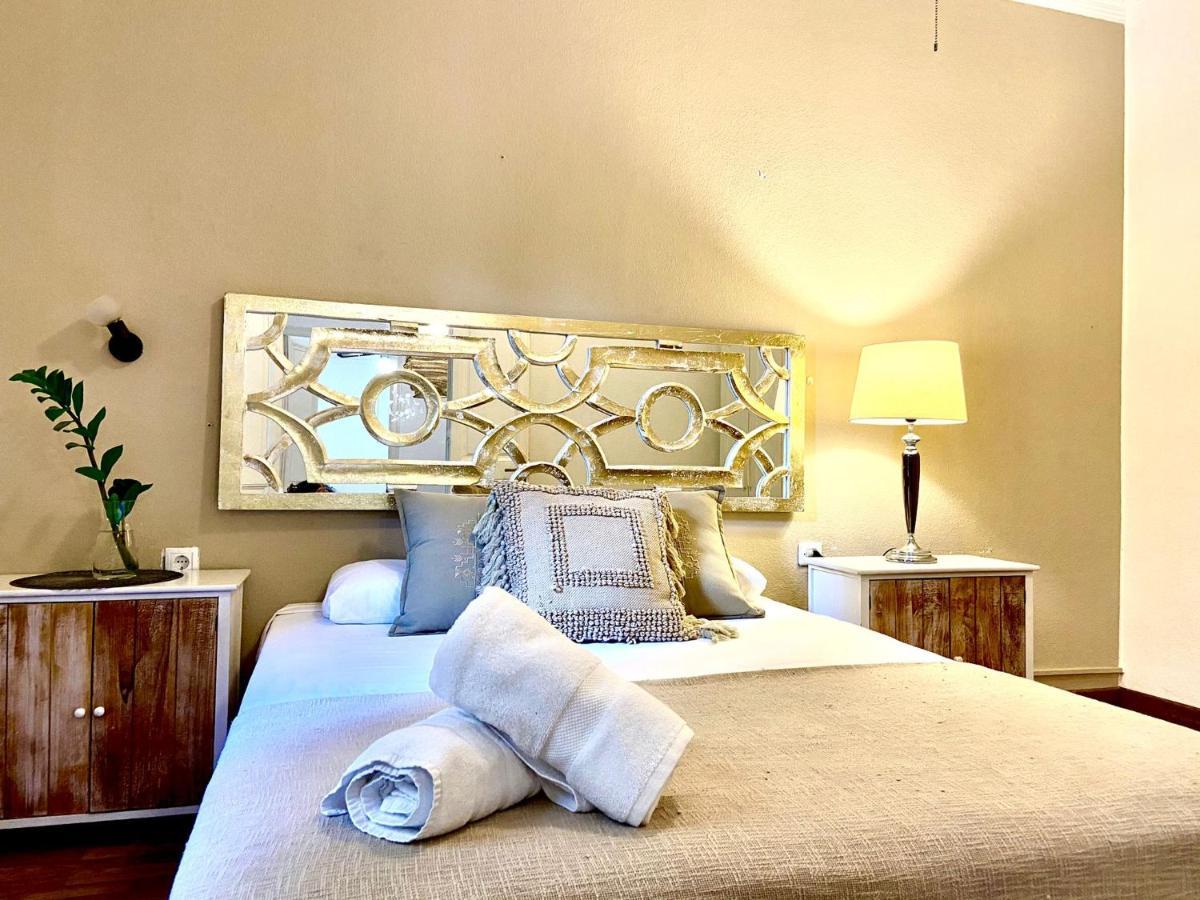 Alani Rooms Montjuic Barcelona Buitenkant foto