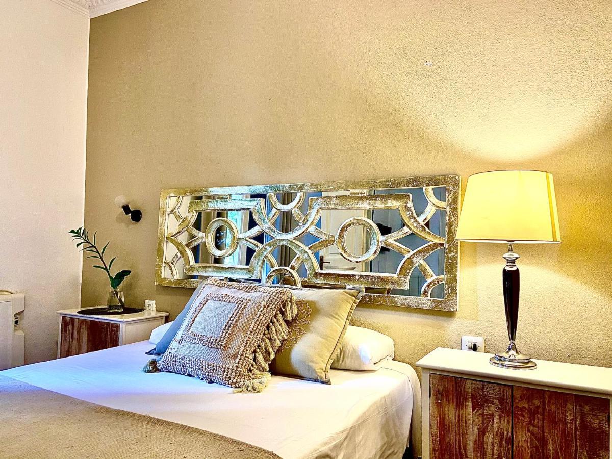Alani Rooms Montjuic Barcelona Buitenkant foto